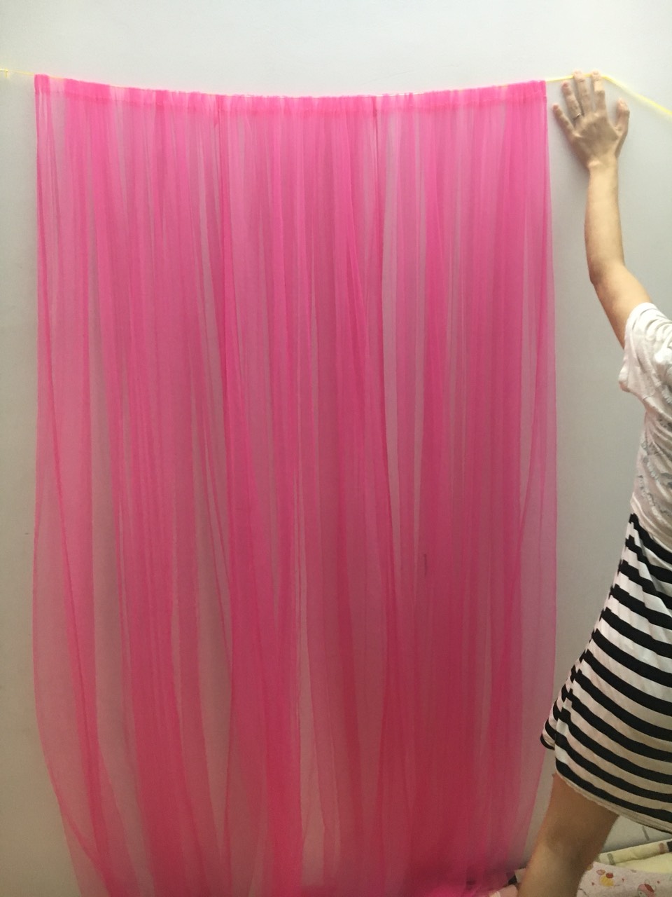 Rèm voan lưới làm phông rèm trang trí sinh nhật, sự kiện, tiệc cưới - Tự may váy tutu cho bé với vải voan lưới - Vải voan làm quây bàn kích thước 1m7x2m