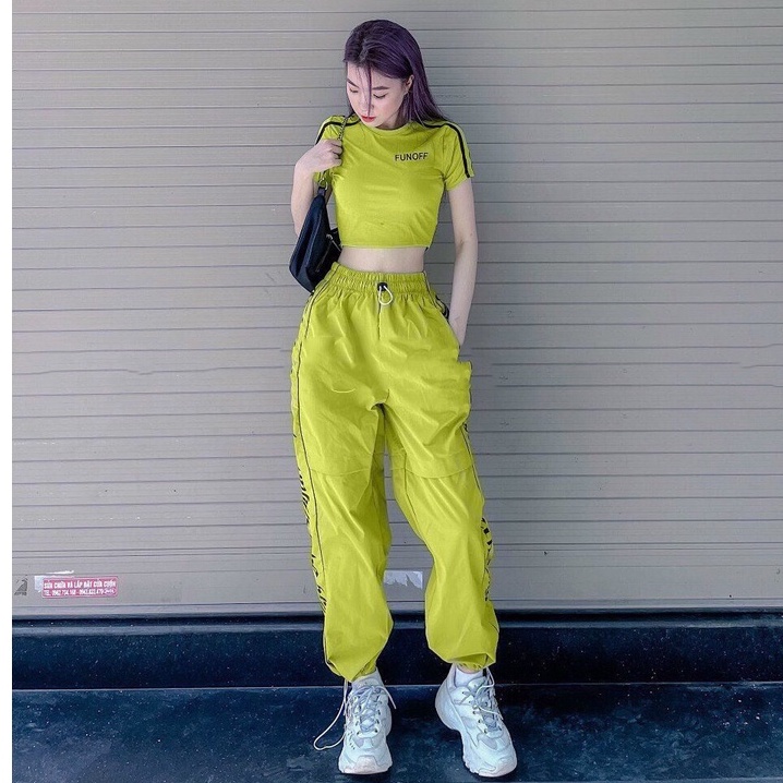 Set Croptop Bom Thụng - set bộ thể thao