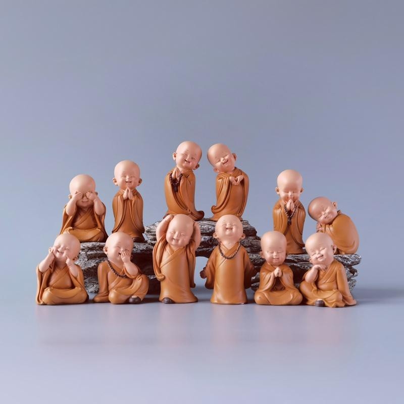(GIÁ RẺ)Tượng Chú Tiểu Vàng Dễ Thương Mini 8cm