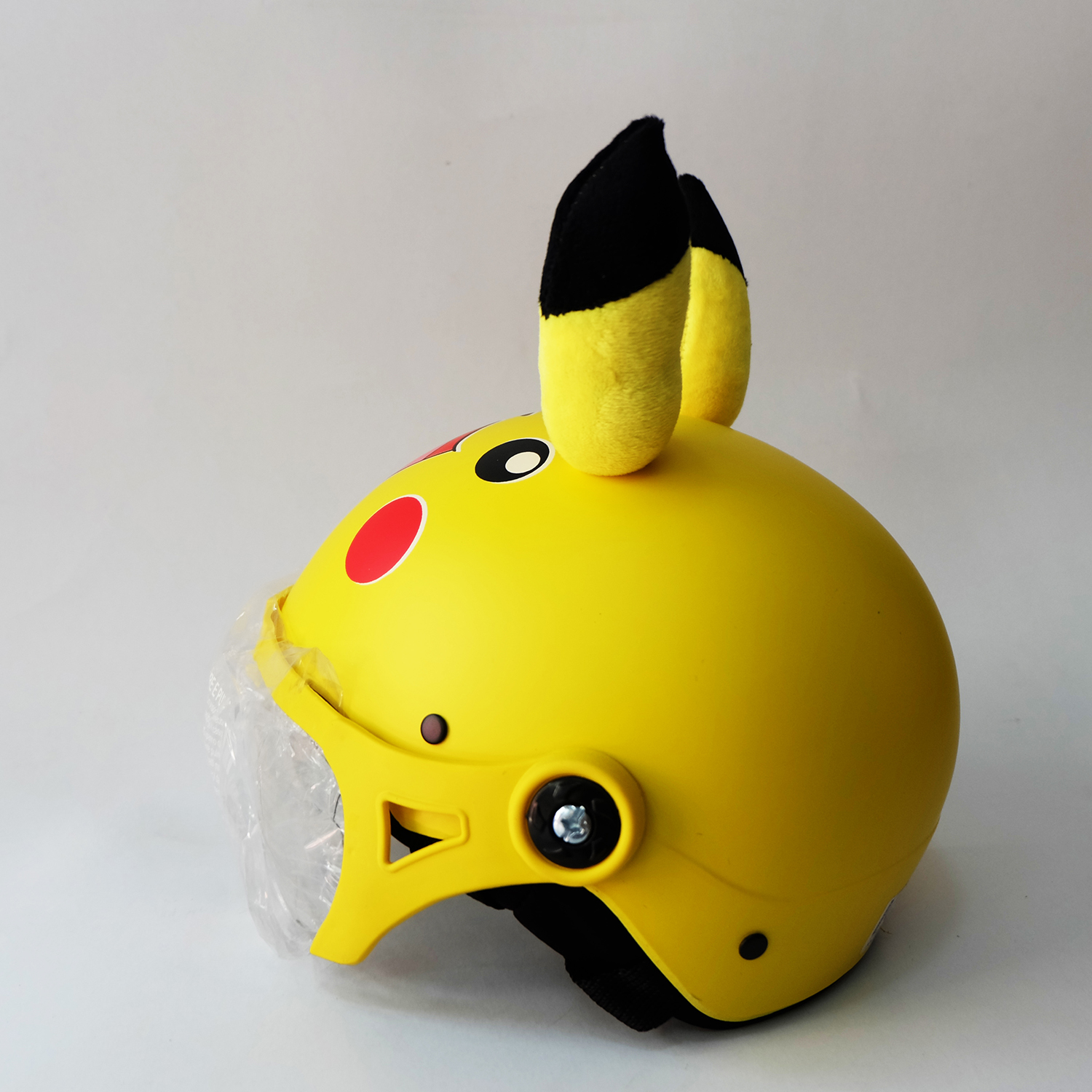 MŨ BẢO HIỂM TRẺ EM,CHO BÉ 3 ĐẾN 8 TUỔI,MÀU VÀNG,CÓ KÍNH,PIKACHU-ĐẠT CHUẨN CR