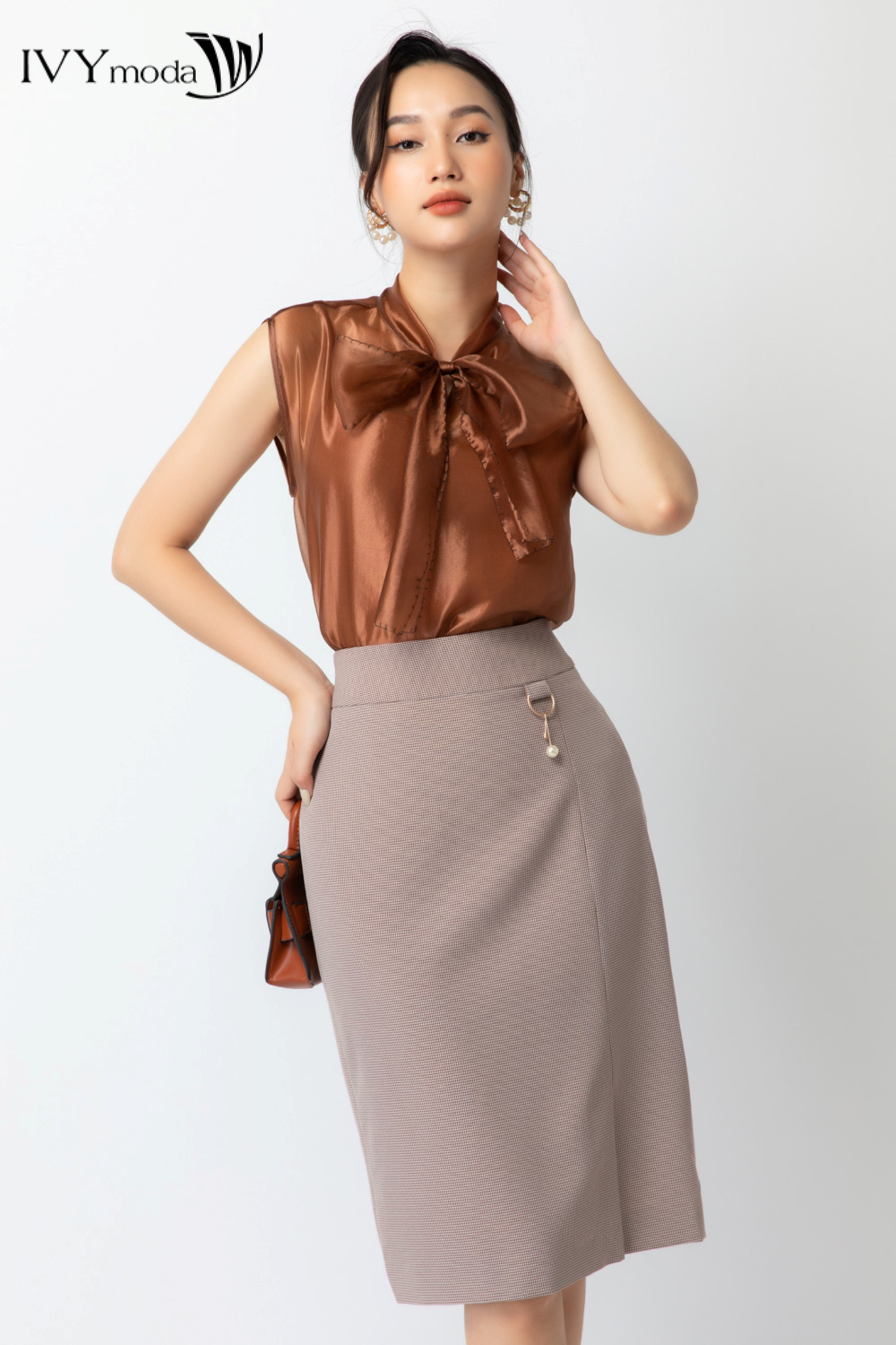 Chân váy kẻ bút chì (không kèm phụ kiện) IVY moda MS 30M6808