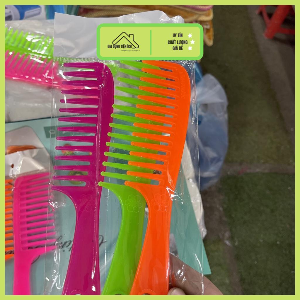 Set 2 cái lược chải loại thưa tiện dụng