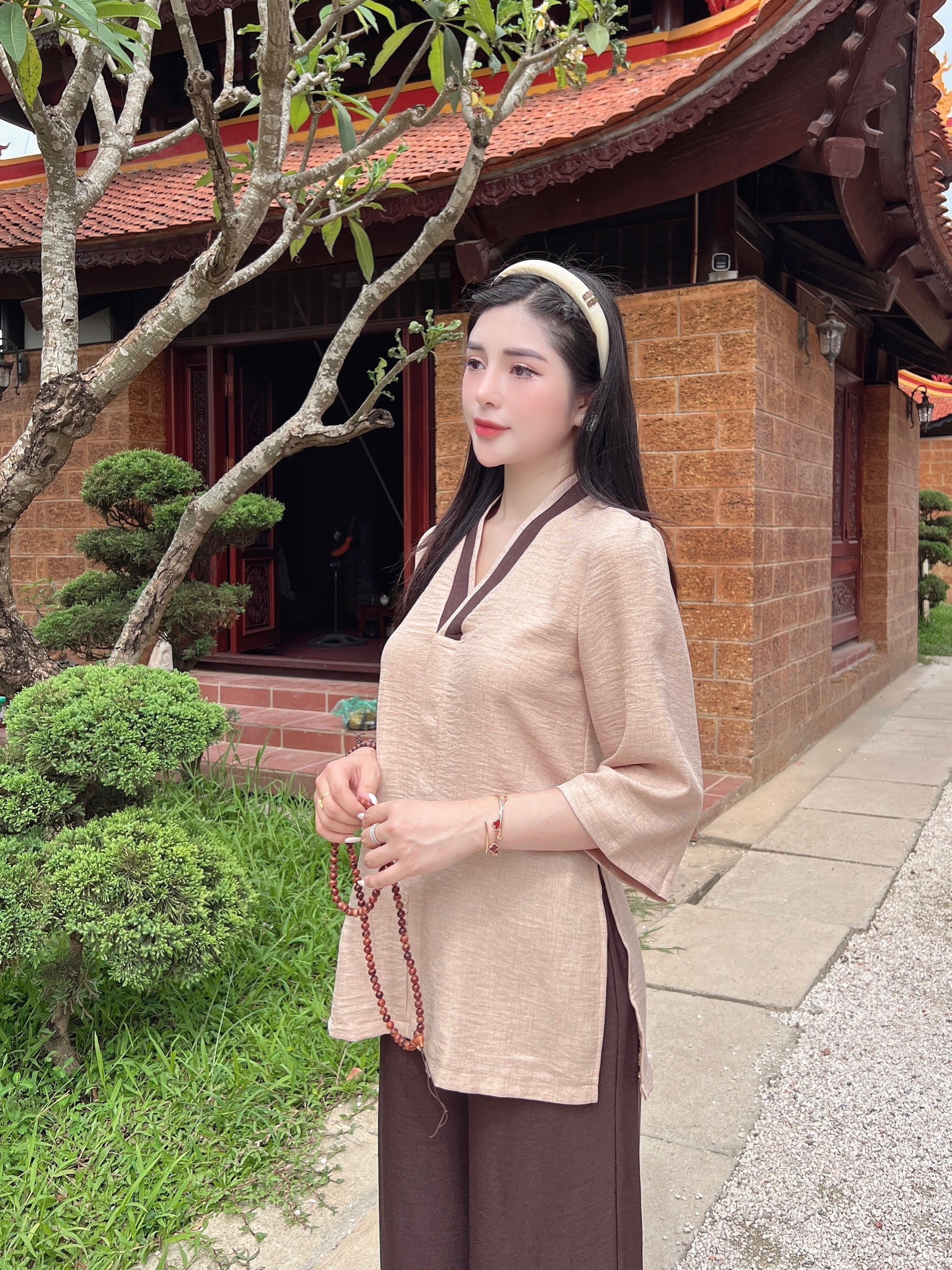 Set lam/Pháp phục đi chùa trang nhã cổ chữ V Diệu Hạnh cao cấp