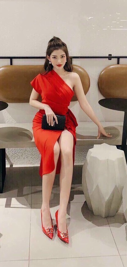 [HCM]Đầm lệch vai xếp ly cao cấp có mút ngực ba màu ( màu đen màu trắng và màu đỏ )