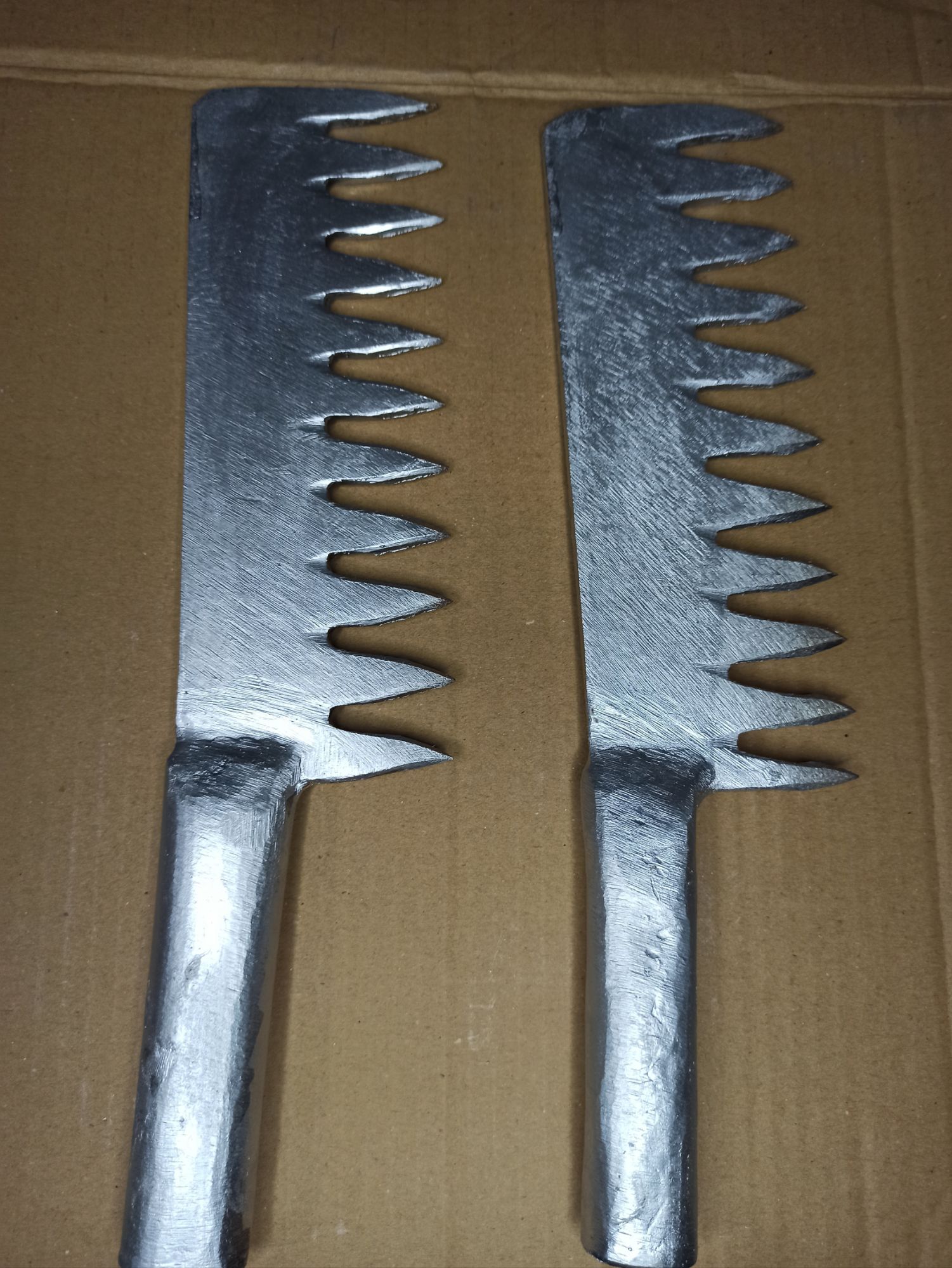 Dao Chặt Nước Đá, Dao Lưỡi Cưa, Dao Cắt Đá siêu Bén Làm từ thép