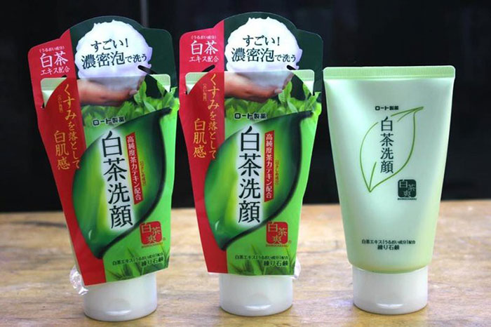 Sữa rửa mặt Nhật