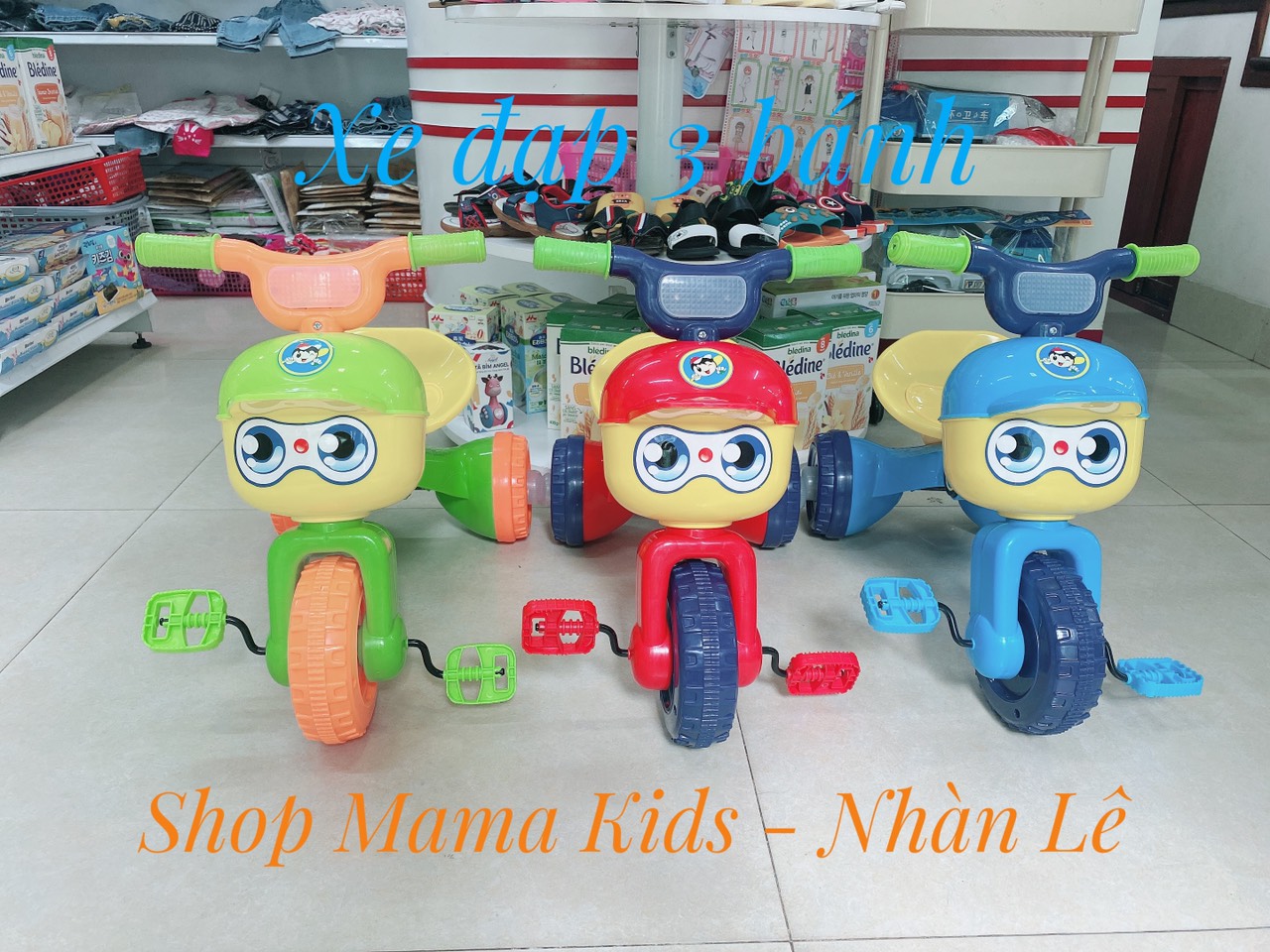 Xe đạp 3 bánh con kiến bánh phát sáng có đènXe chòi chângiữ thăng bằng cho bé tập đi xe đồ chơi đồ chơi