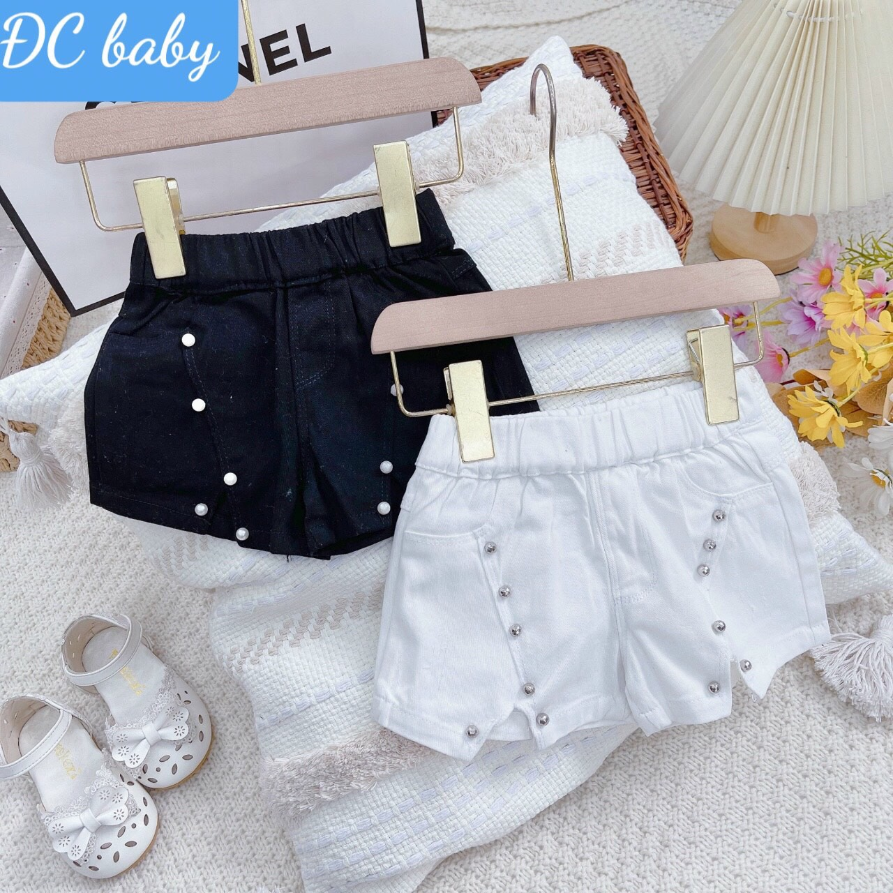 Quần sooc kaki đùi bé gái, quần đùi kaki bé gái xẻ gấu đính đá sang chảnh