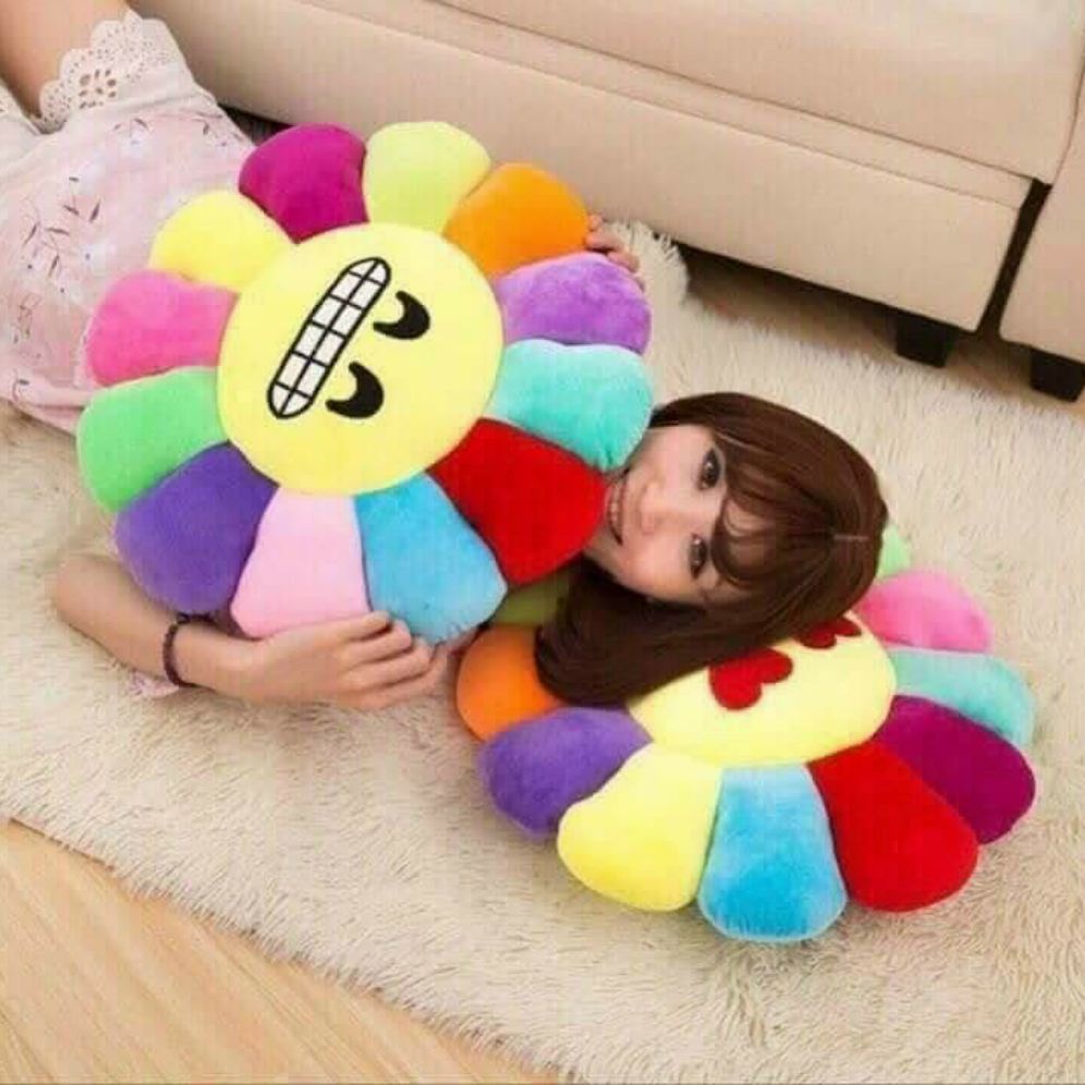 - Gối ôm/tựa lưng hình hoa mặt trời 36cm vải nhung siêu mịn dùng ôm/gối đầu/tựa lưng