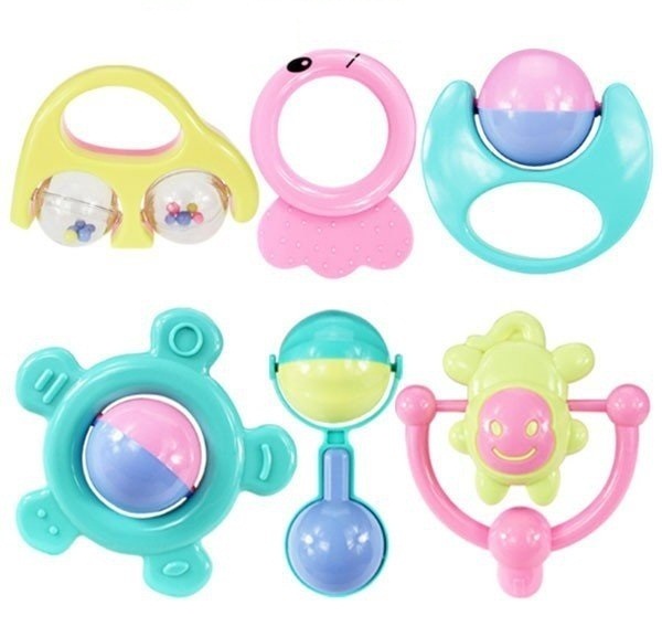 Combo 06 Món Đồ Chơi Lục Lạc ,Xúc Xắc Xinh Xắn Cho Bé