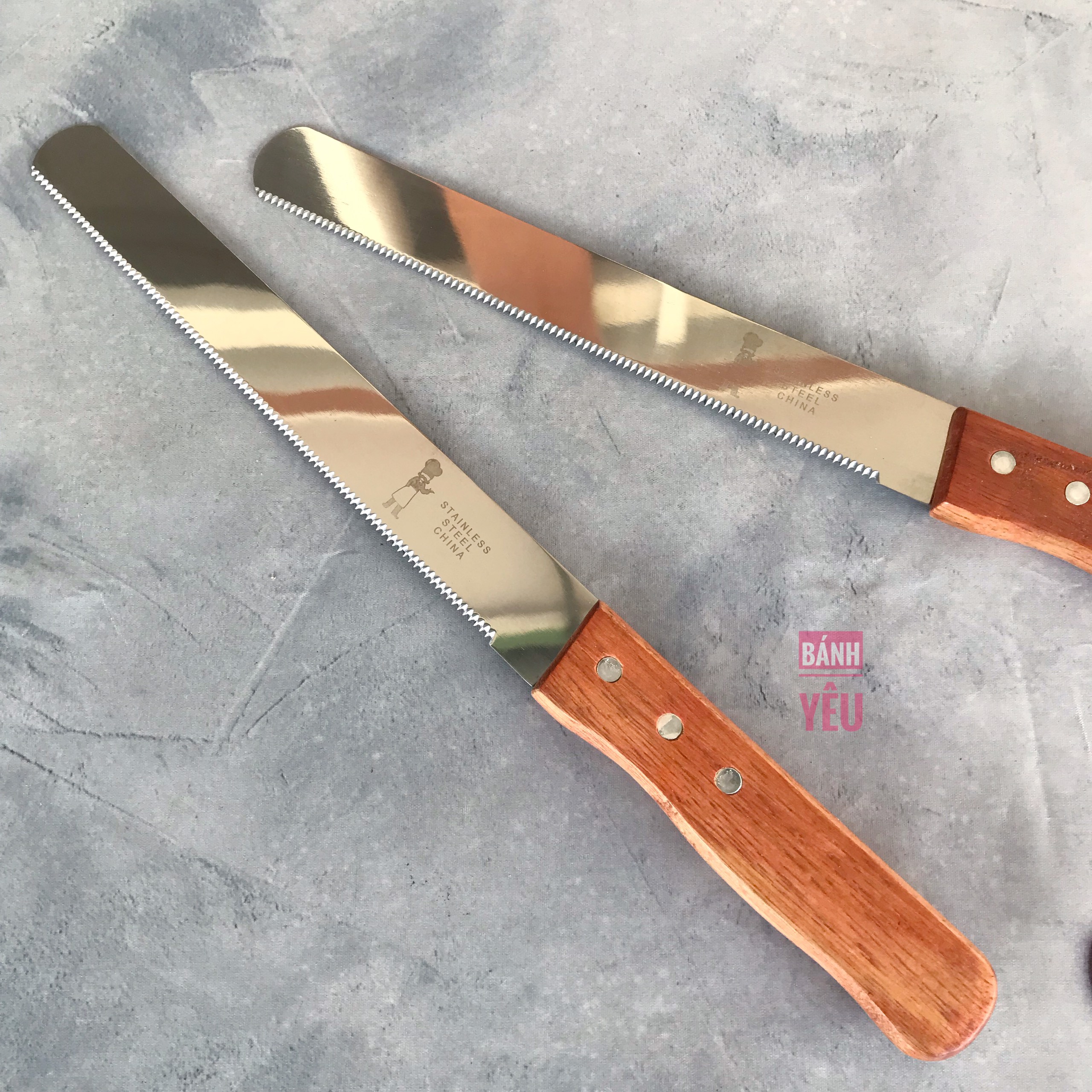 Dao cắt bánh mì răng cưa nhỏ