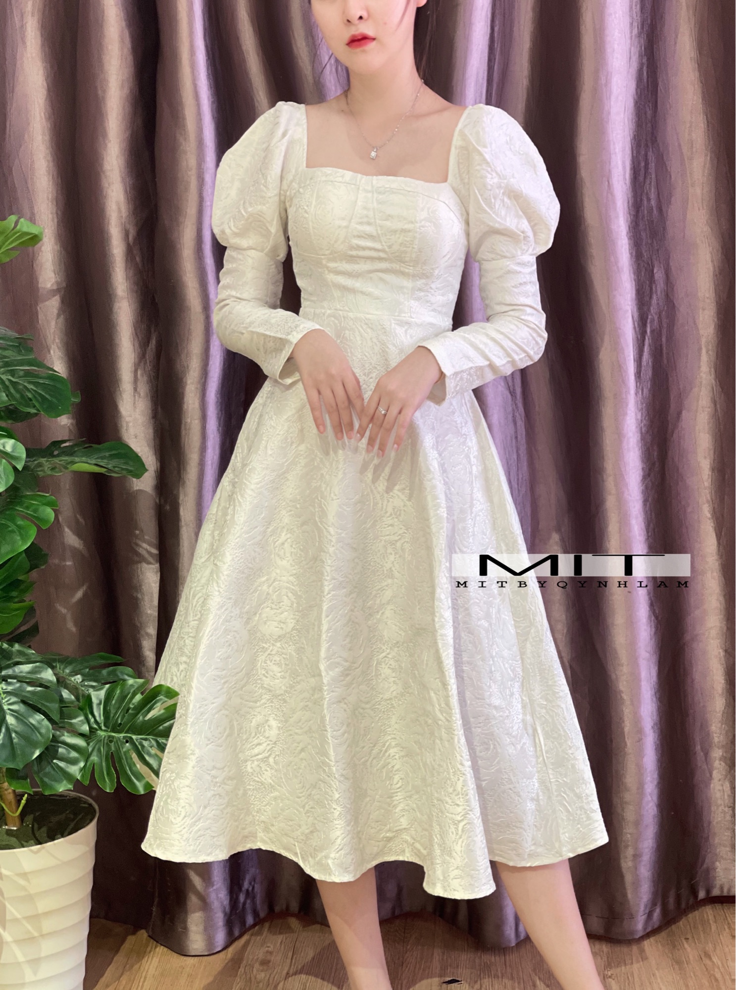 Rister Dress đầm váy gấm xoè tay phồng sang chảnh