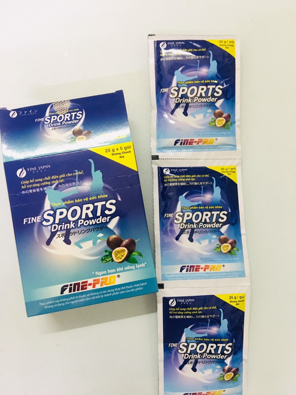 Nước uống bù nước và chất điện giải (Oresol) Sport Drink Powder vị chanh leo - giúp cung cấp năng lượng và các chất điện giải ngay lập tức cho cơ thể, giúp tăng cường thể lực, giảm mệt mỏi, ngăn ngừa  - hộp 5 gói