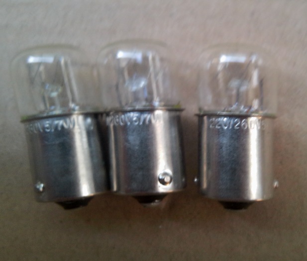 Bóng Đèn Sợi Đốt 220/260V 5/7W Đuôi Gài 15MM Tiếp Xúc Đơn BA15S