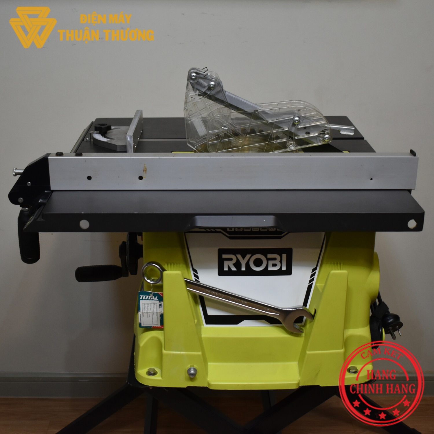 Máy cưa bàn 1800w 254mm ryobi rts1526rg