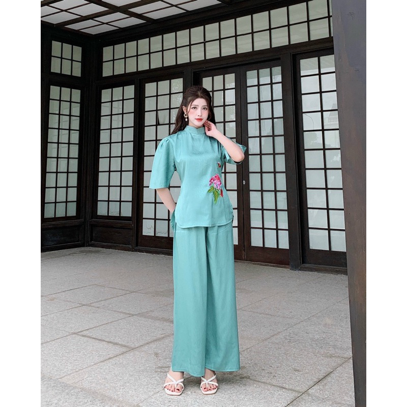 Dồ lam đi lễ chùa -lụa gấm
