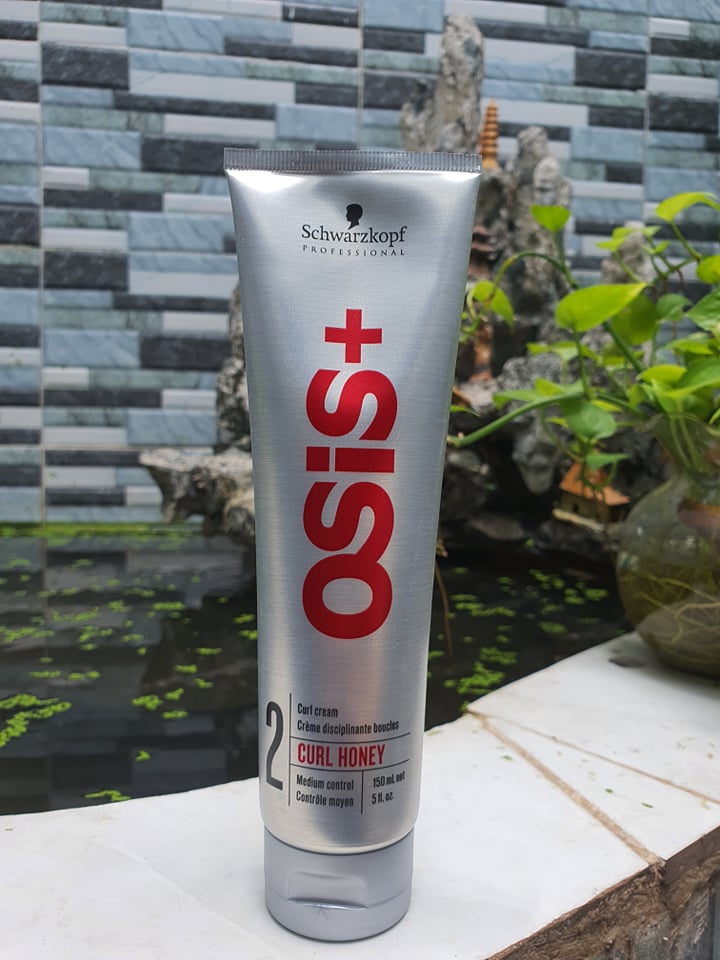 Kem tạo lọn sóng xoăn giữ nếp tóc Schwarzkopf Osis+ 2 Curl Honey Cream 150ml