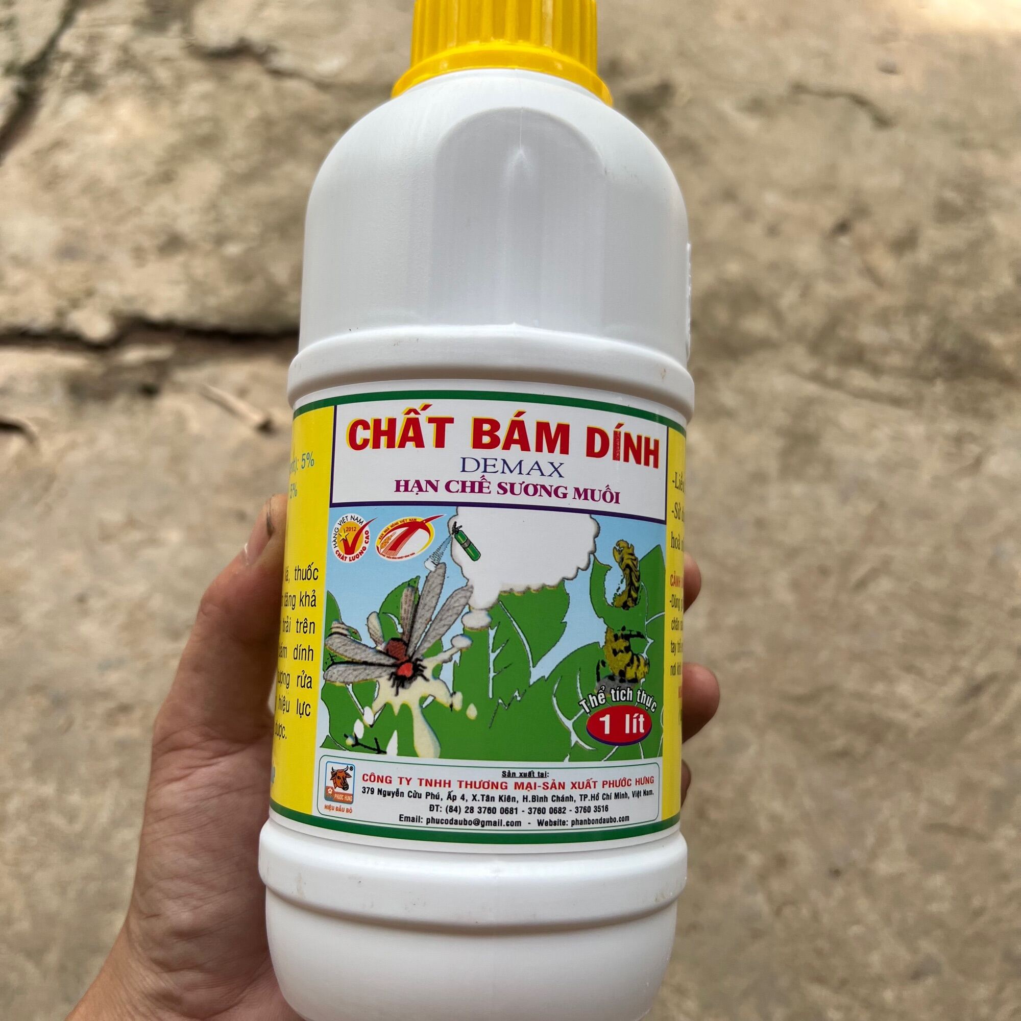 Chống rữa trôi, thắm sâu trên lá