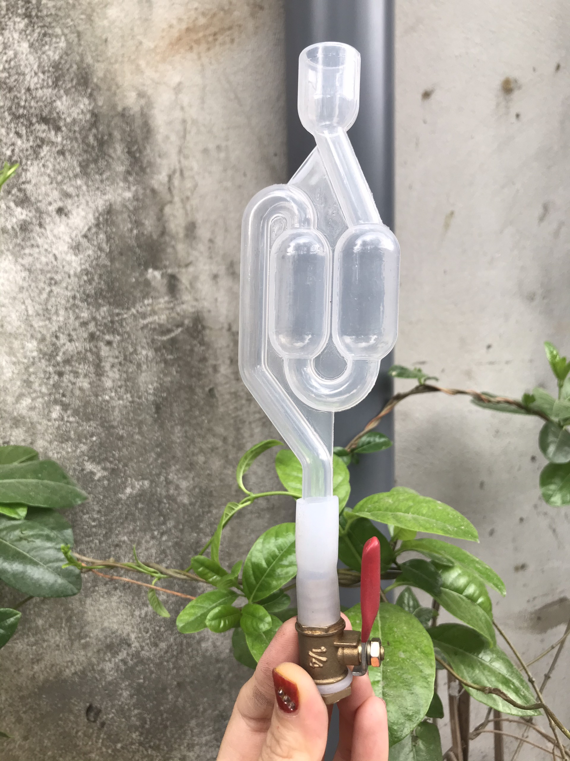 Ống tiếp nước nồi chưng cất tinh dầu