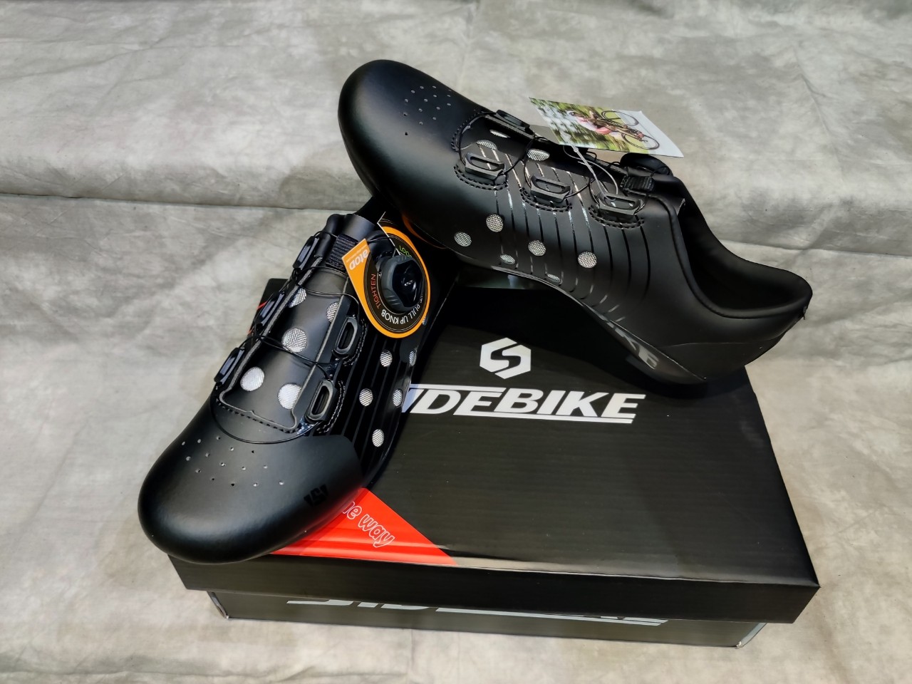 Giày can xe đạp dòng Road 1 khóa vặn SIDE BIKE SD-026 màu đen