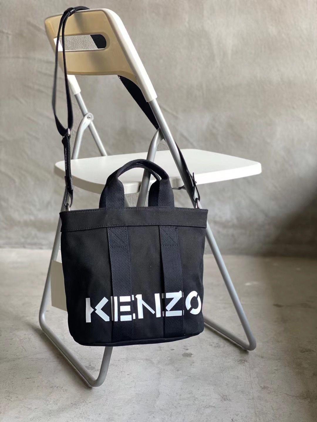 Kenzo hot sale invitation bag