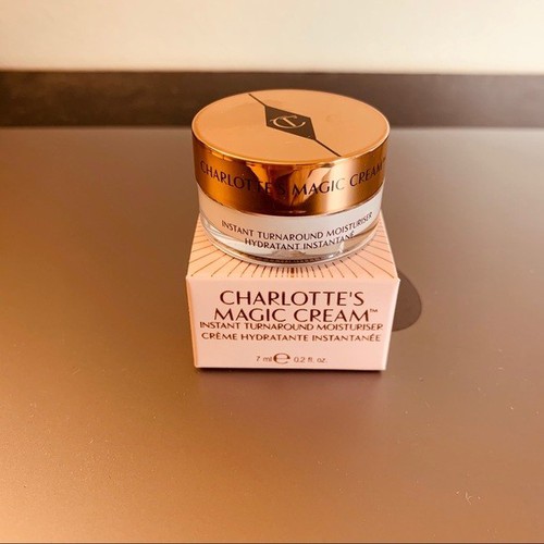 Kem dưỡng da Charlotte’s Magic Cream