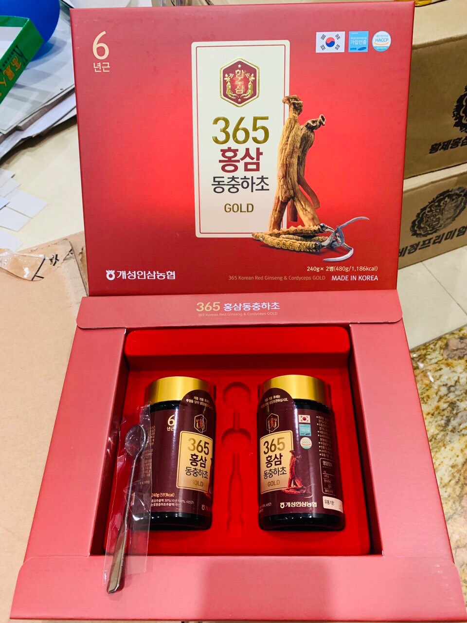 Cao Hồng Sâm Đông Trùng Hạ Thảo Gold Hàn Quốc 2 Lọ