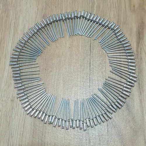 Gói 100 Cây Đinh Rút Rive Nhôm 3.2 x 8mm Hai Đầu Tạo Ra Liên Kết Chặt Khi Dùng Kềm Bấm Rút Rivê