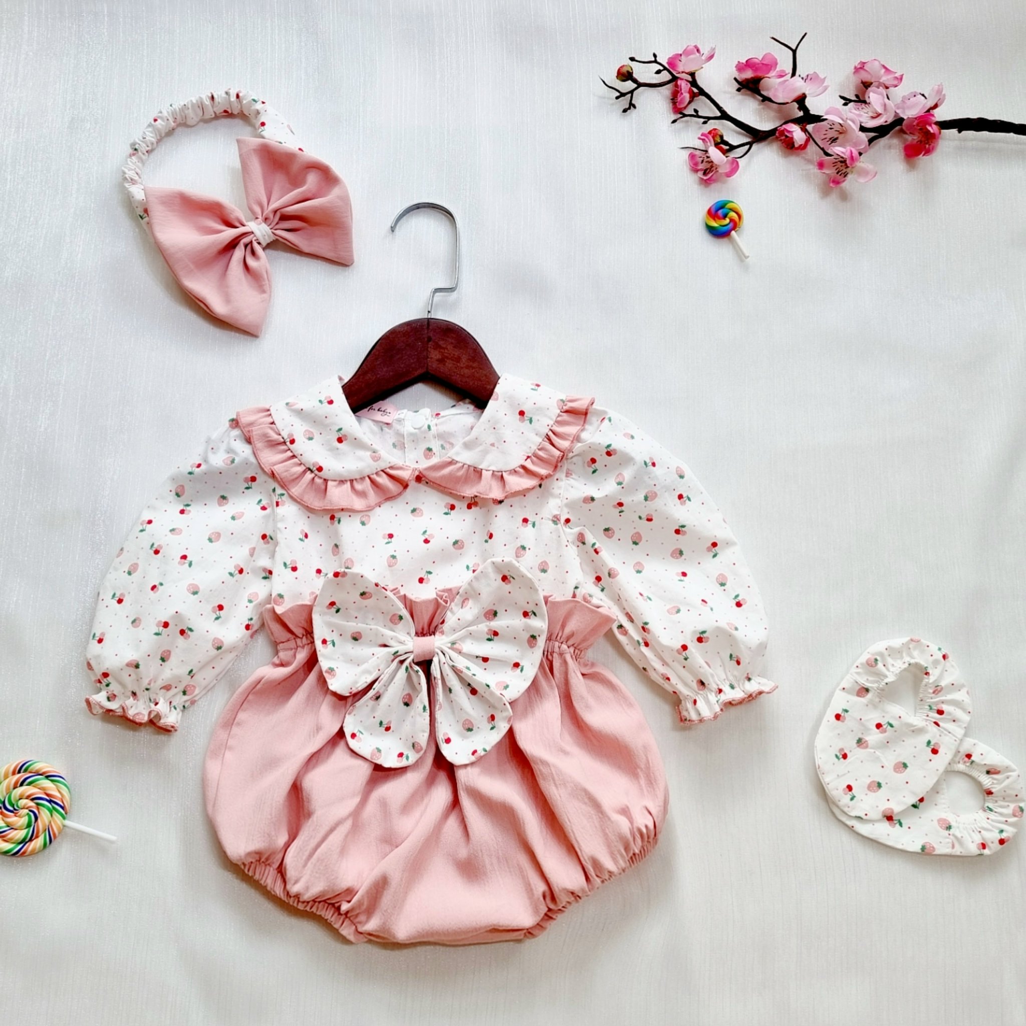 [HCM]Body Bé Gái Bồ Công anh  tặng kèm tuban 3-13kg