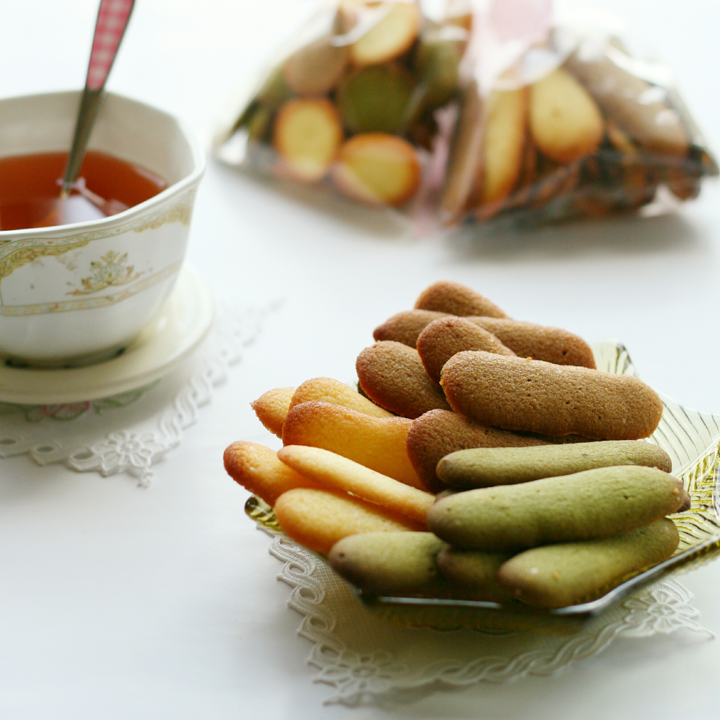 [HCM]bánh lưỡi mèo 3 vị ( trà xanh  vani  cacao 300gr)