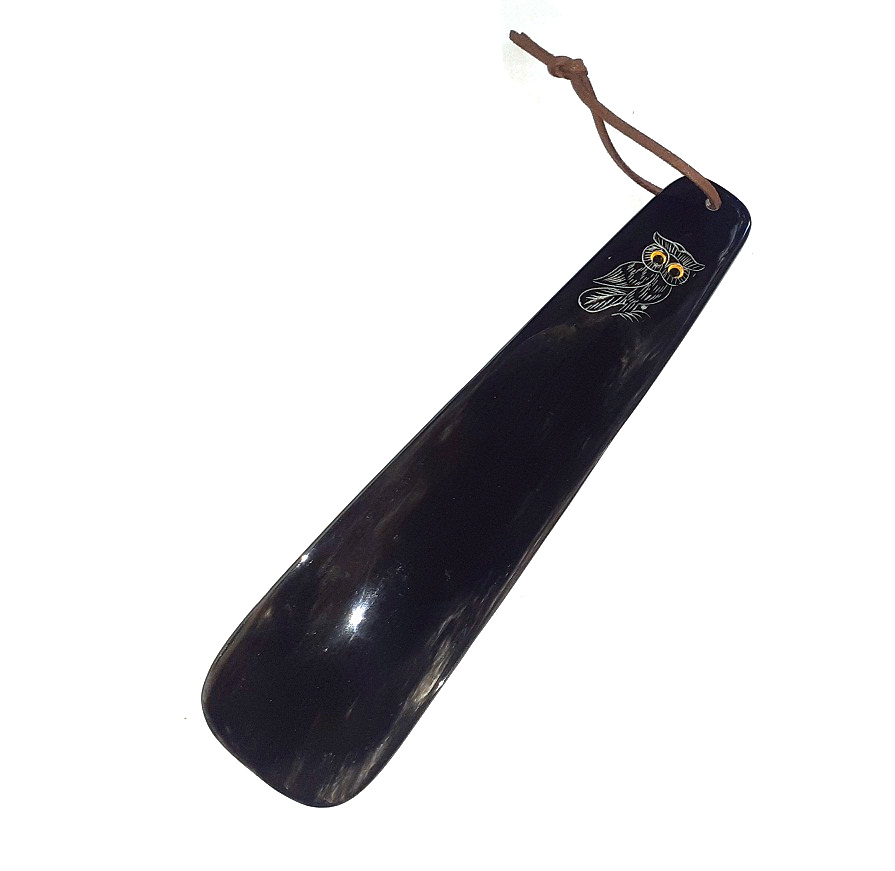 Đón gót giày - cây xỏ giày nhỏ gọn, bền chắc, tiện dụng. Dụng cụ hỗ trợ mang giày handmade từ sừng bò châu Phi.