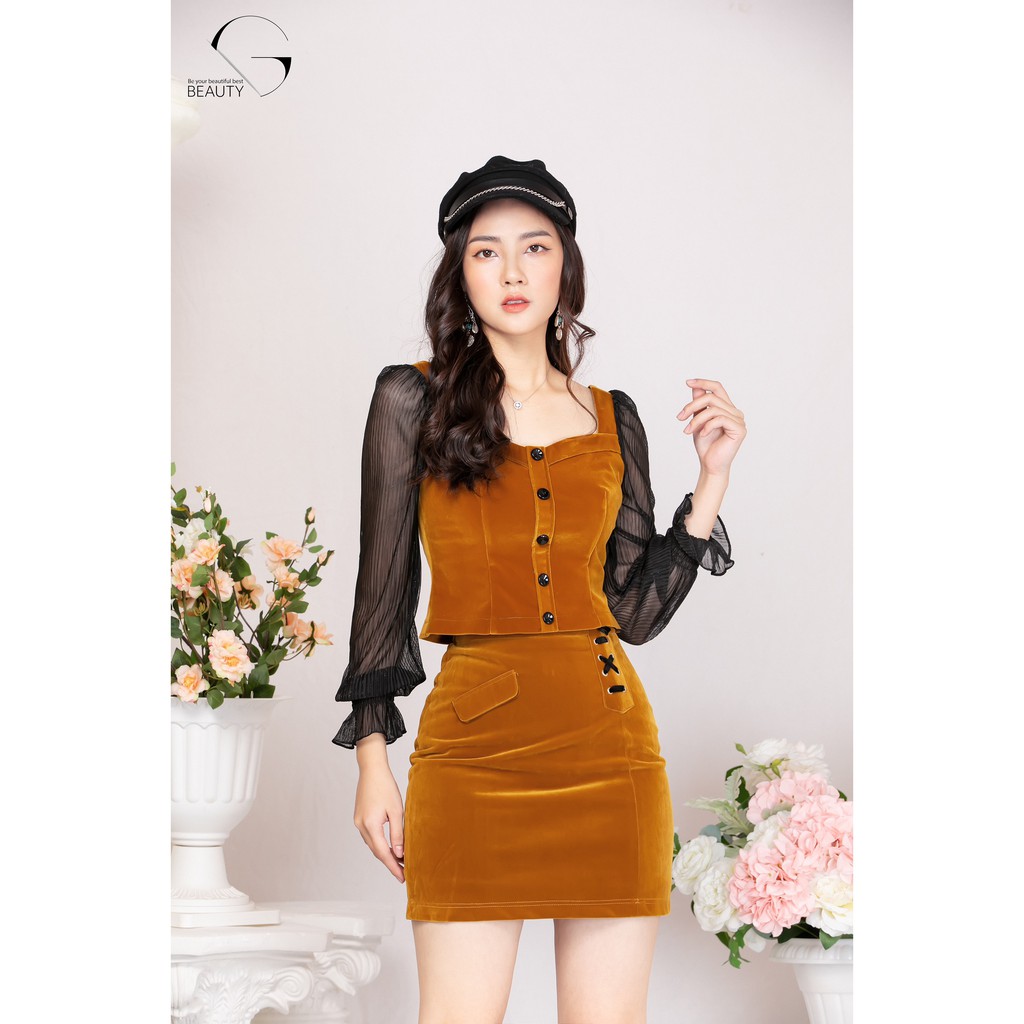 G beauty set áo croptop và chân váy nhung vàng