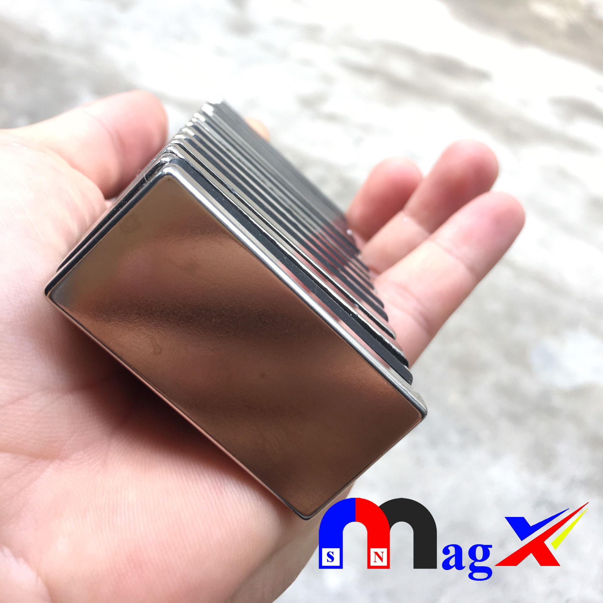 Nam châm đất hiếm 40x20x6mm - mã n35 lực từ cực mạnh