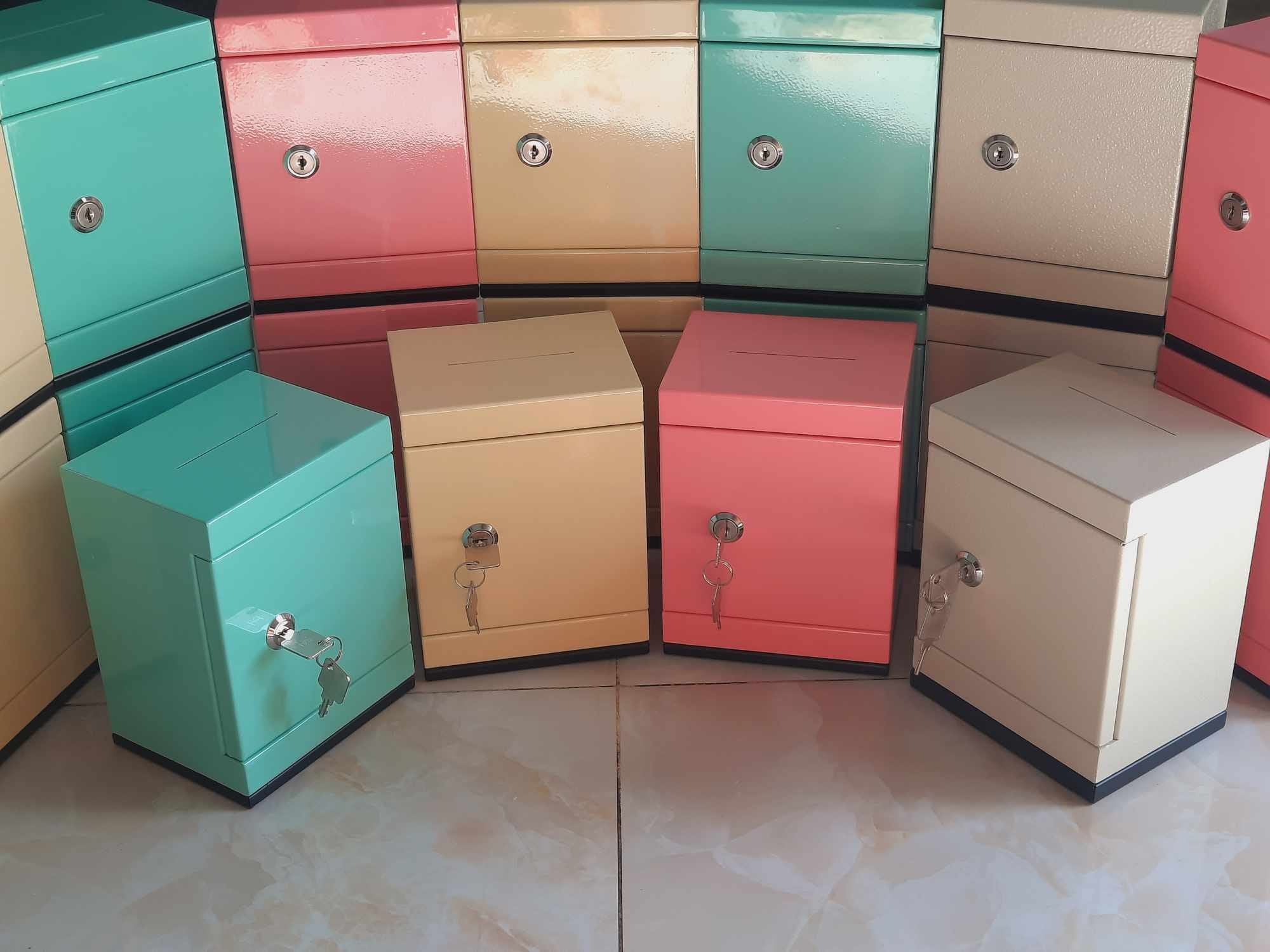 Tủ sắt ống heo mini bỏ tiền tiết kiệm nhỏ gọn an toàn