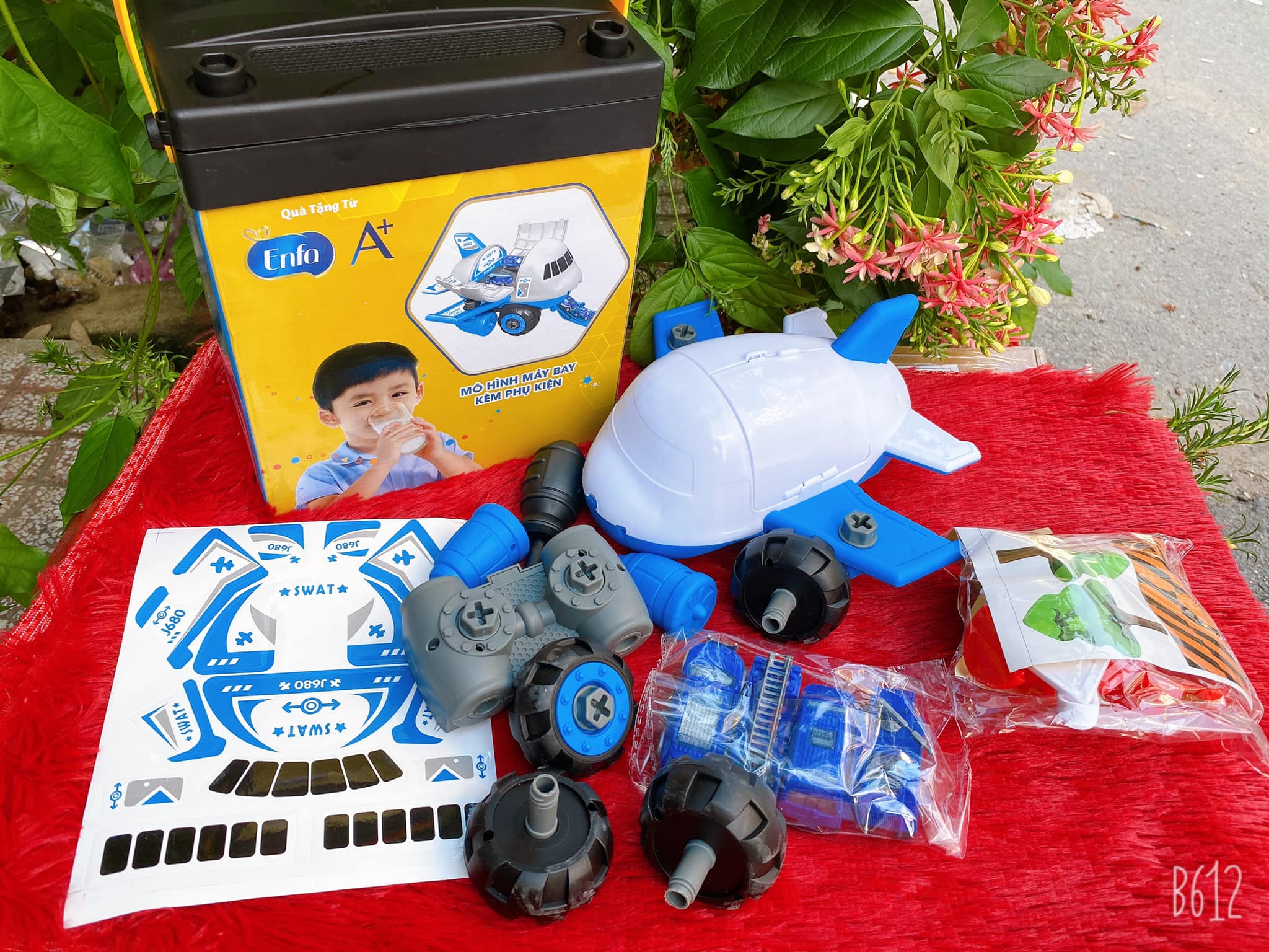 Đồ chơi lắp ráp máy bay vận tải hkm từ enfa
