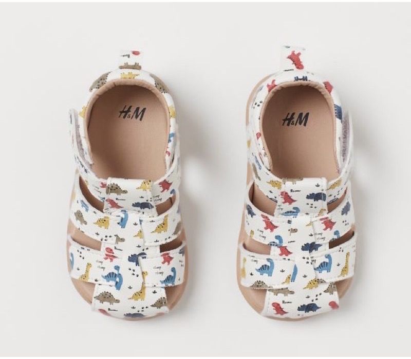 Sandal rọ hoạ tiết khủng long H&M TQXK