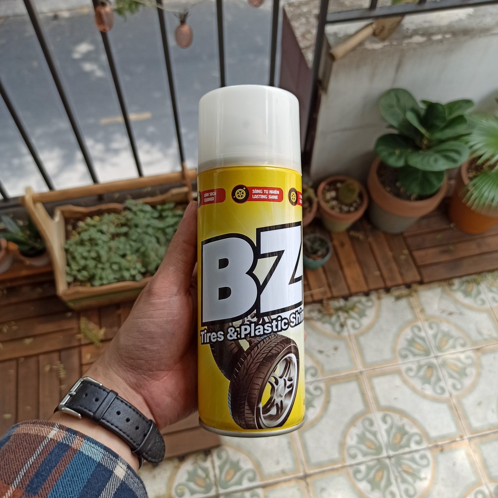 Chai xịt bóng vỏ xe, nhựa nhám BZ TIRES PLASTIC SHINE 450ml