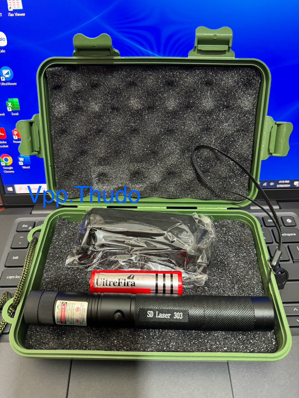 Bút chỉ laser ánh sáng xanh/Bút chỉ bản đồ Green Pointer SD Laser 303 (Đèn xanh lá)/VPP Thủ Đô