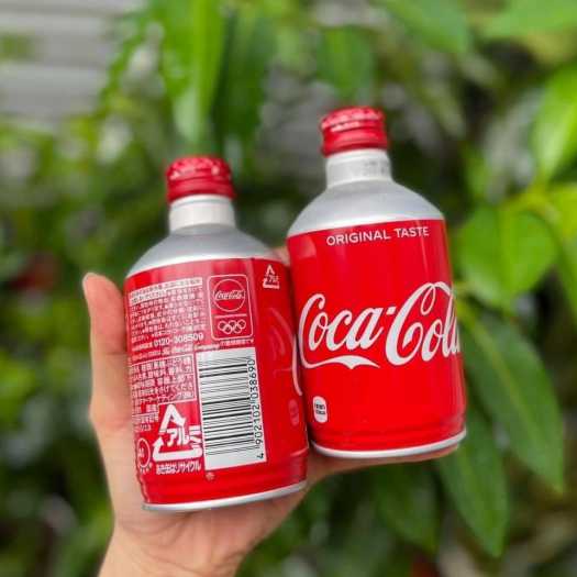 Coca lắp vặn nhật lon nhôm 300ml date mới