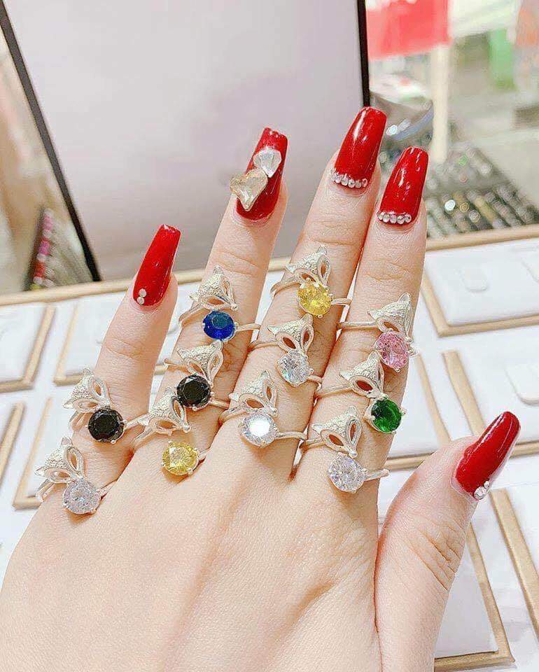 Nhẫn Hồ ly Bạc nữ, Nhẫn Bạc ta đẹp