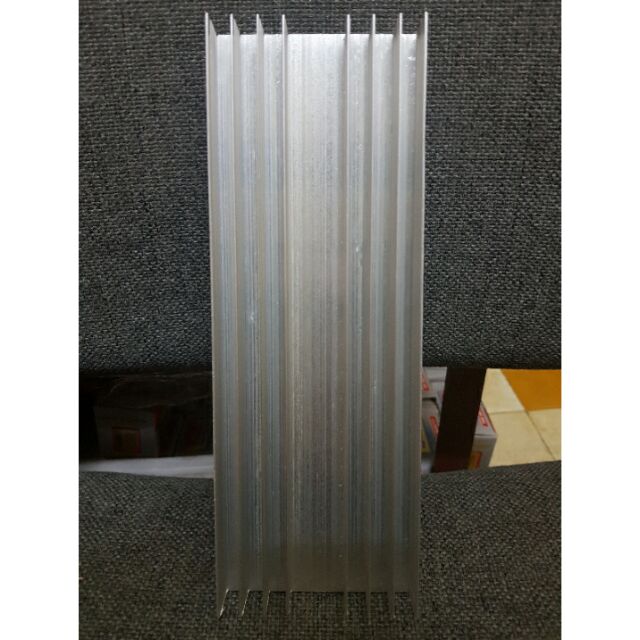 Tản nhiệt nhôm 8 cánh 9×30cm