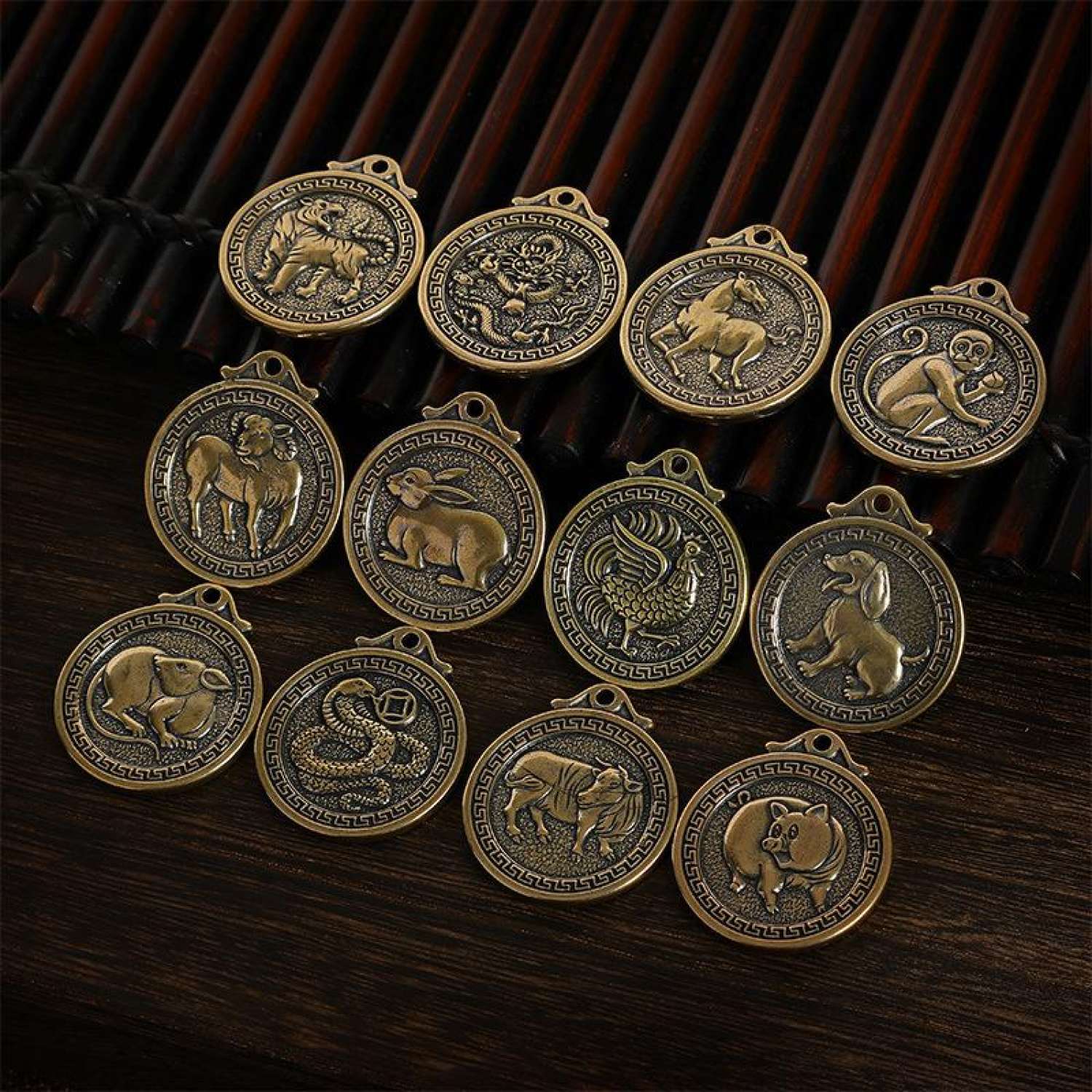 Móc khóa 12 con giáp kiểu đồng xu 1 món