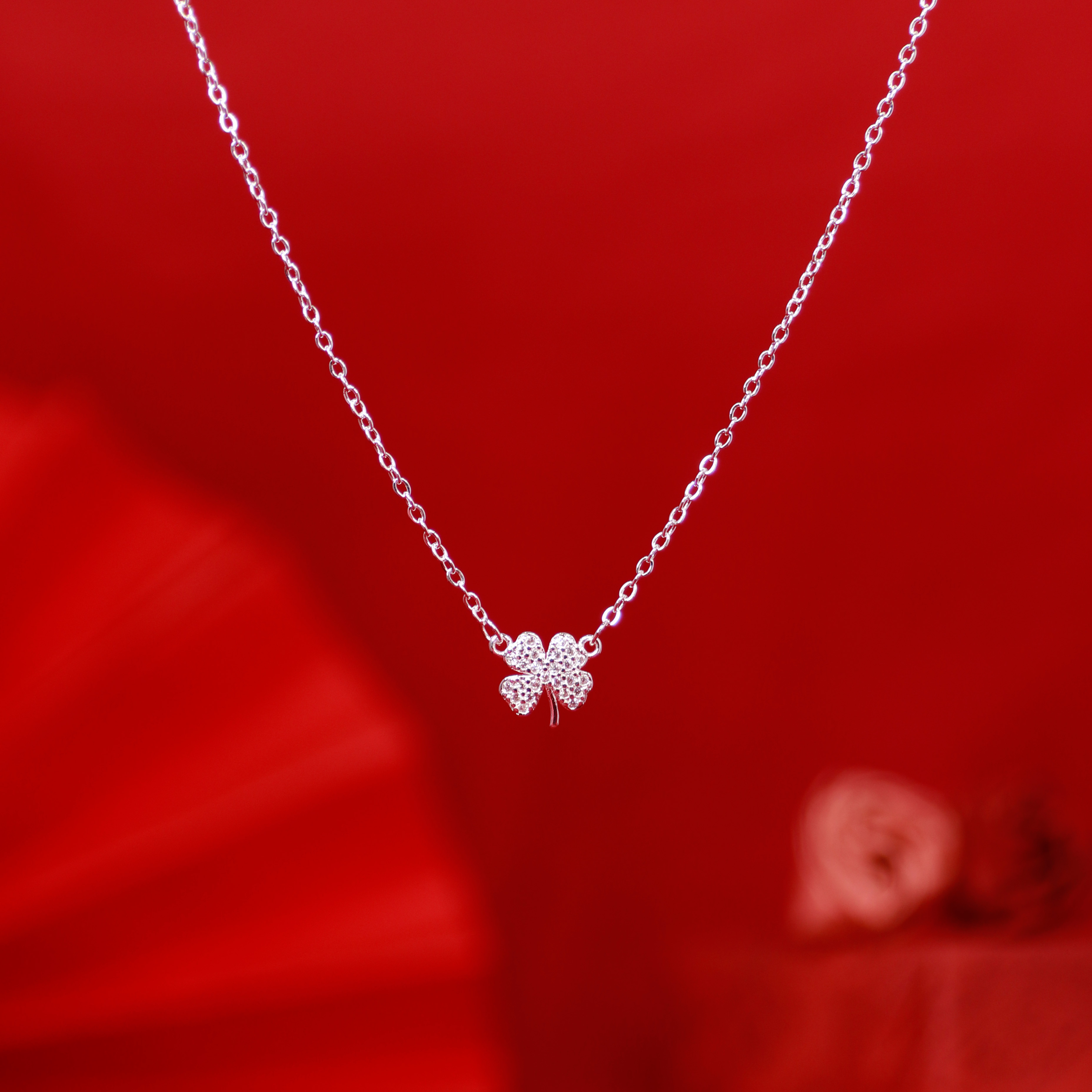 Dây chuyền bạc nữ Tyche Clover nạm đá ,chốt khóa cao cấp trẻ trung phù hợp đeo đi học đi chơi,đi làm TYCHE JEWELRY