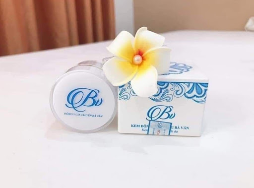 Kem Đa Năng  Đông Y Bà Vân Ngừa Mụn Ngoài Da