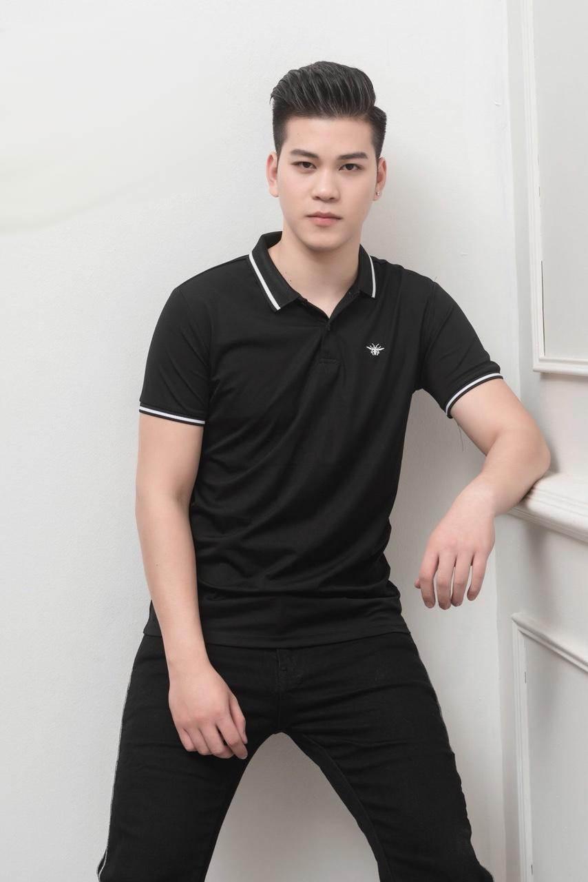 Áo thun nam có cổ phối họa tiết siêu hot