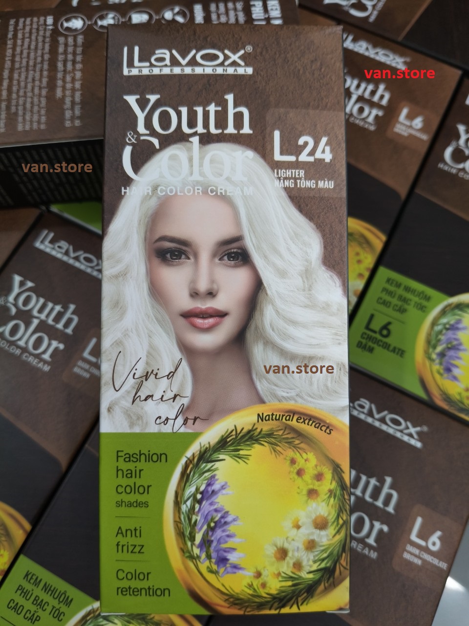 Nhuộm Tóc Nâng Tông Màu Thời Trang L24 LAVOX 60mlx2 + Kèm Chai Oxy Trợ Nhuộm + 1 Gói Dầu Xả Giữ Màu Tóc + Găng Tay] - NÂNG TÔNG MÀU L24