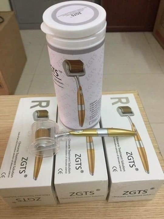 Có thể là hình ảnh về mỹ phẩm