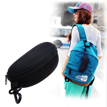 Hộp đựng mắt kính có móc khóa thời trang