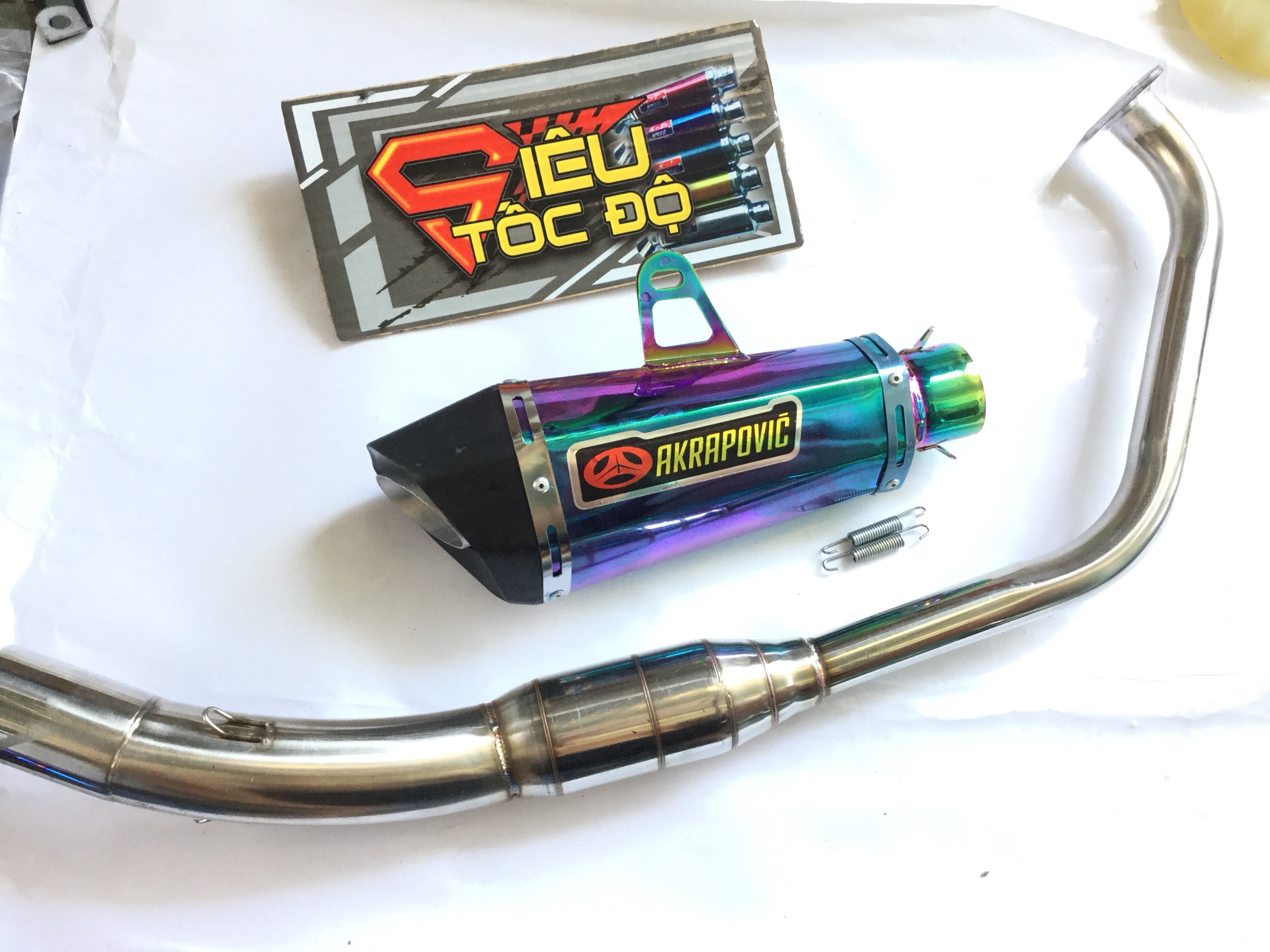 Combo pô akapovic titan bao gồm cả cổ pô độ bầu hơi inox r15...........