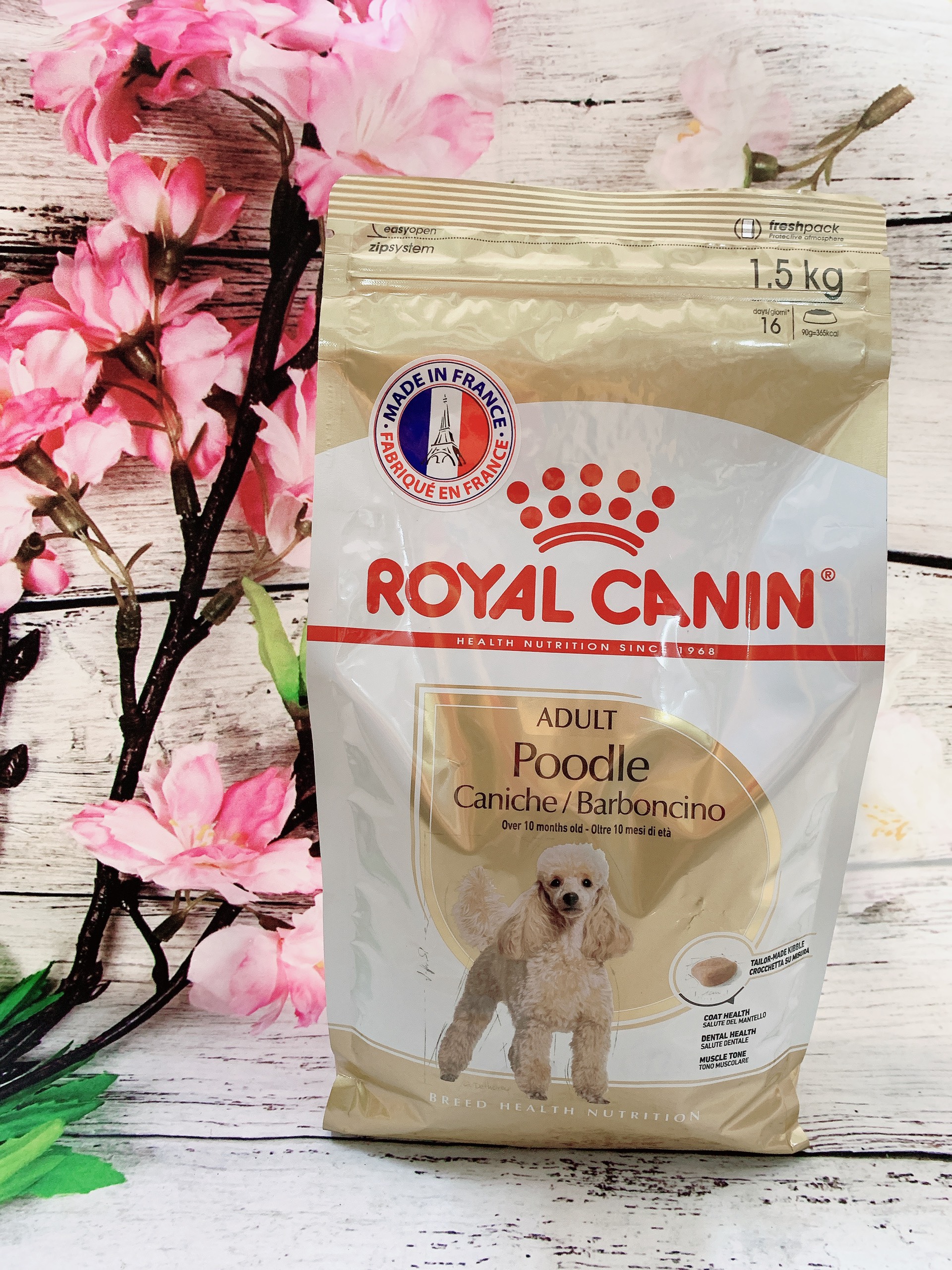 Thức ăn cho chó Royal Canin Poodle Adult 1.5kg